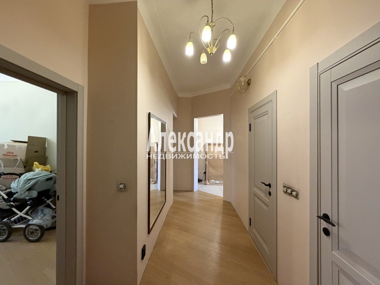 3-комнатная квартира (92м2) на продажу по адресу Санкт-Петербург, переулок Бойцова, 4В— фото 11 из 27
