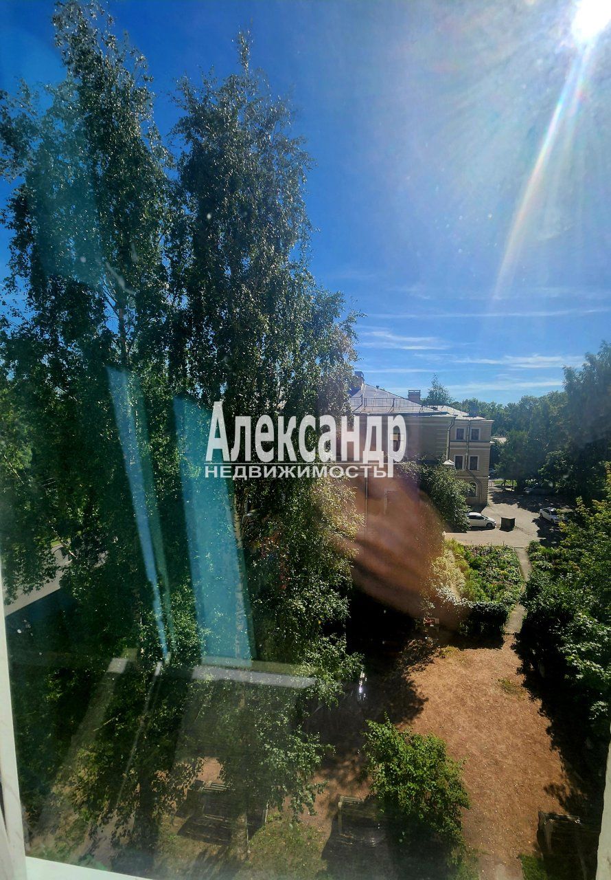 Комната в 4-комнатной квартире (94м2) в аренду по адресу Санкт-Петербург, Пушкин, Софийский бульвар, 24— фото 9 из 10
