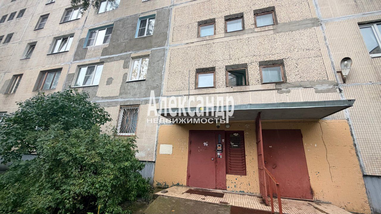 2-комнатная квартира (51м2) на продажу по адресу Санкт-Петербург, улица Олеко Дундича, 19к5— фото 16 из 17
