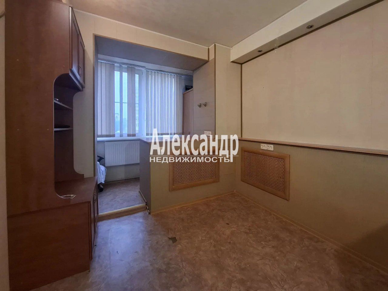 4-комнатная квартира (101м2) на продажу по адресу Санкт-Петербург, Купчинская улица, 4к4— фото 9 из 26