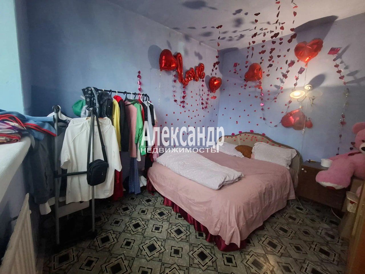 4-комнатная квартира (101м2) на продажу по адресу Санкт-Петербург, Купчинская улица, 4к4— фото 2 из 26