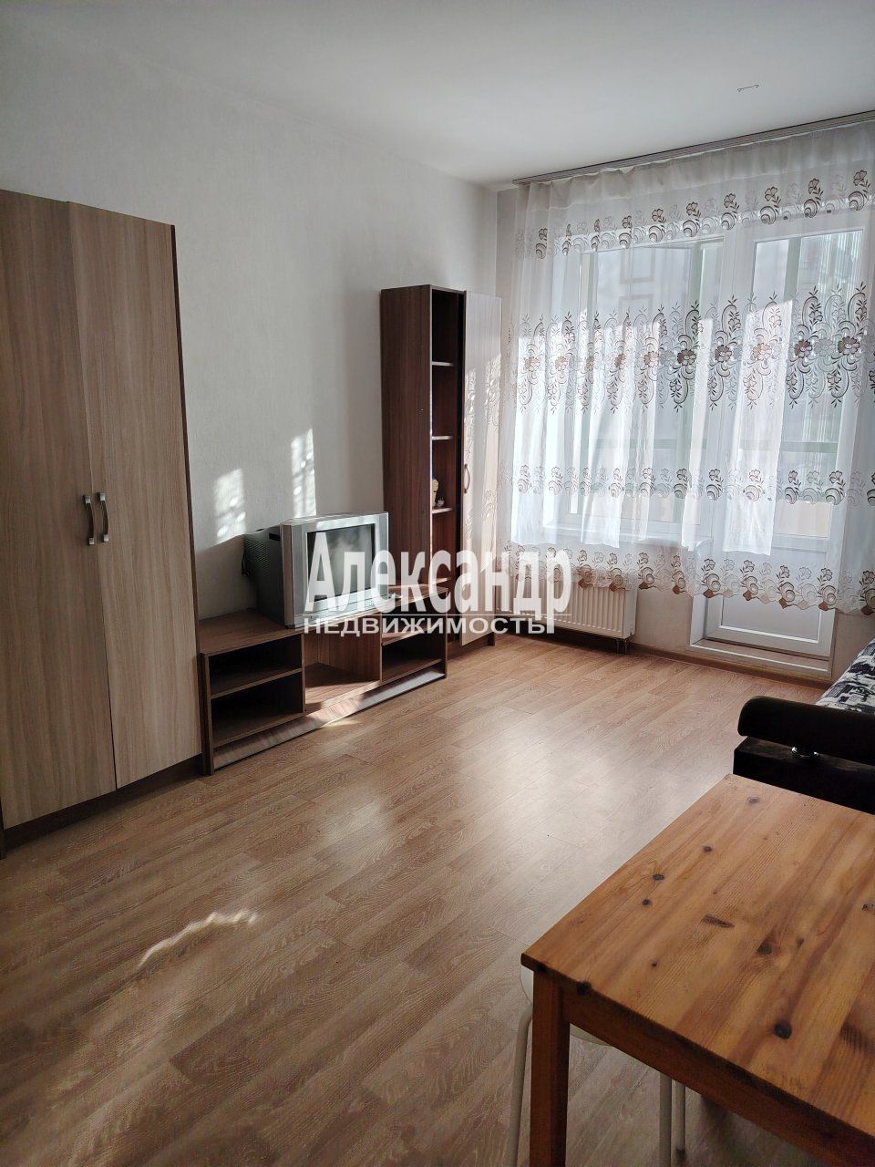 Студия (25м2) в аренду — фото 1 из 22