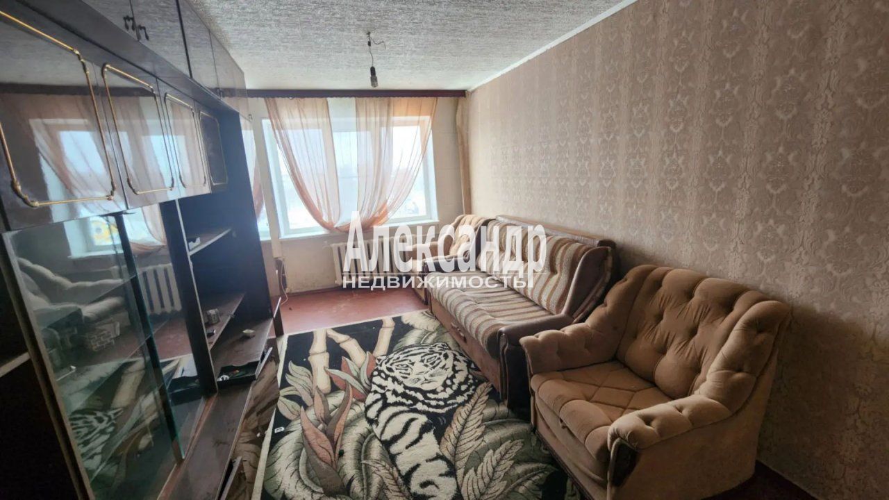 2-комнатная квартира (52м2) на продажу по адресу Ленинградская область, Кировский район, городской посёлок Назия, Школьный проспект, 20— фото 2 из 14