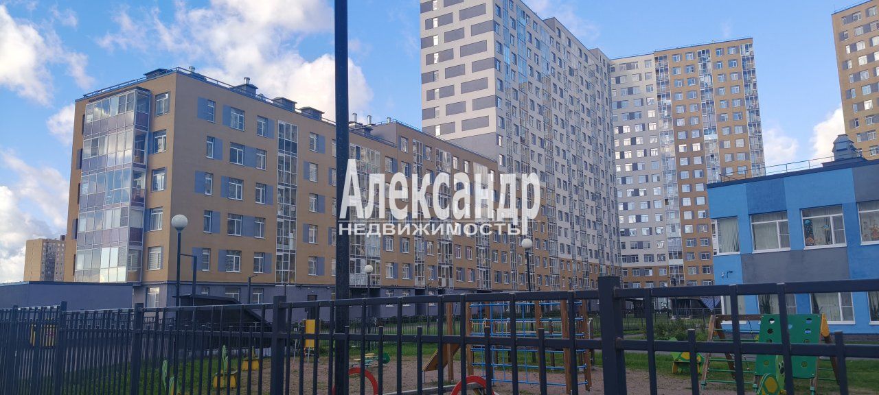 1-комнатная квартира (39м2) на продажу по адресу Ленинградская область, Всеволожский район, Мурино, Ручьёвский проспект, 17к1— фото 2 из 6