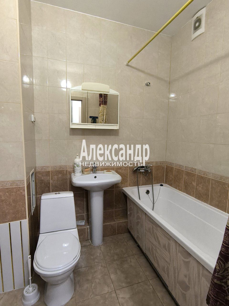 1-комнатная квартира (37м2) в аренду по адресу Санкт-Петербург, Смоленская улица, 18— фото 6 из 14