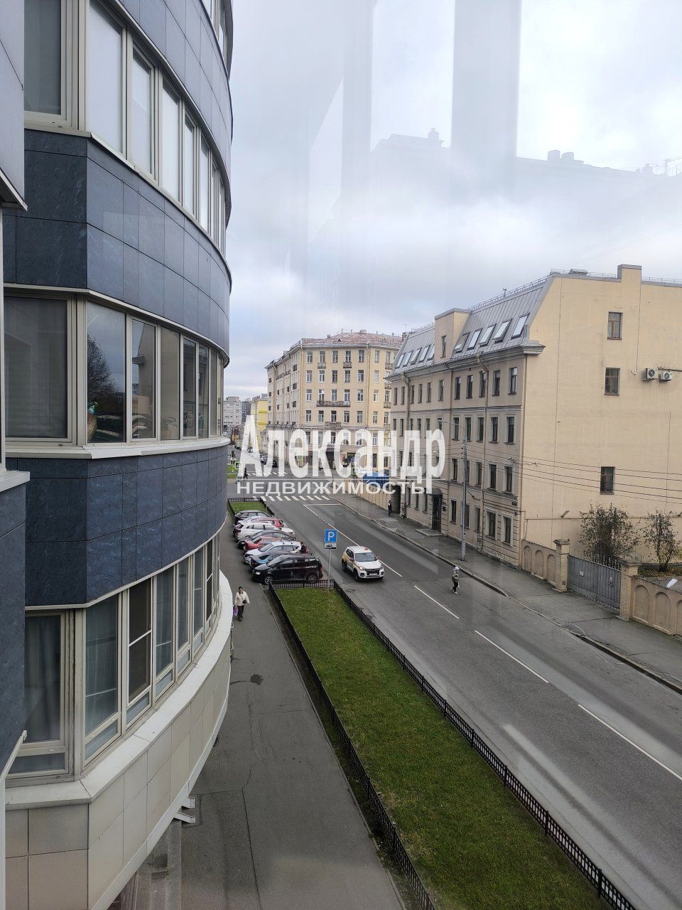 1-комнатная квартира (37м2) в аренду по адресу Санкт-Петербург, Смоленская улица, 18— фото 8 из 14