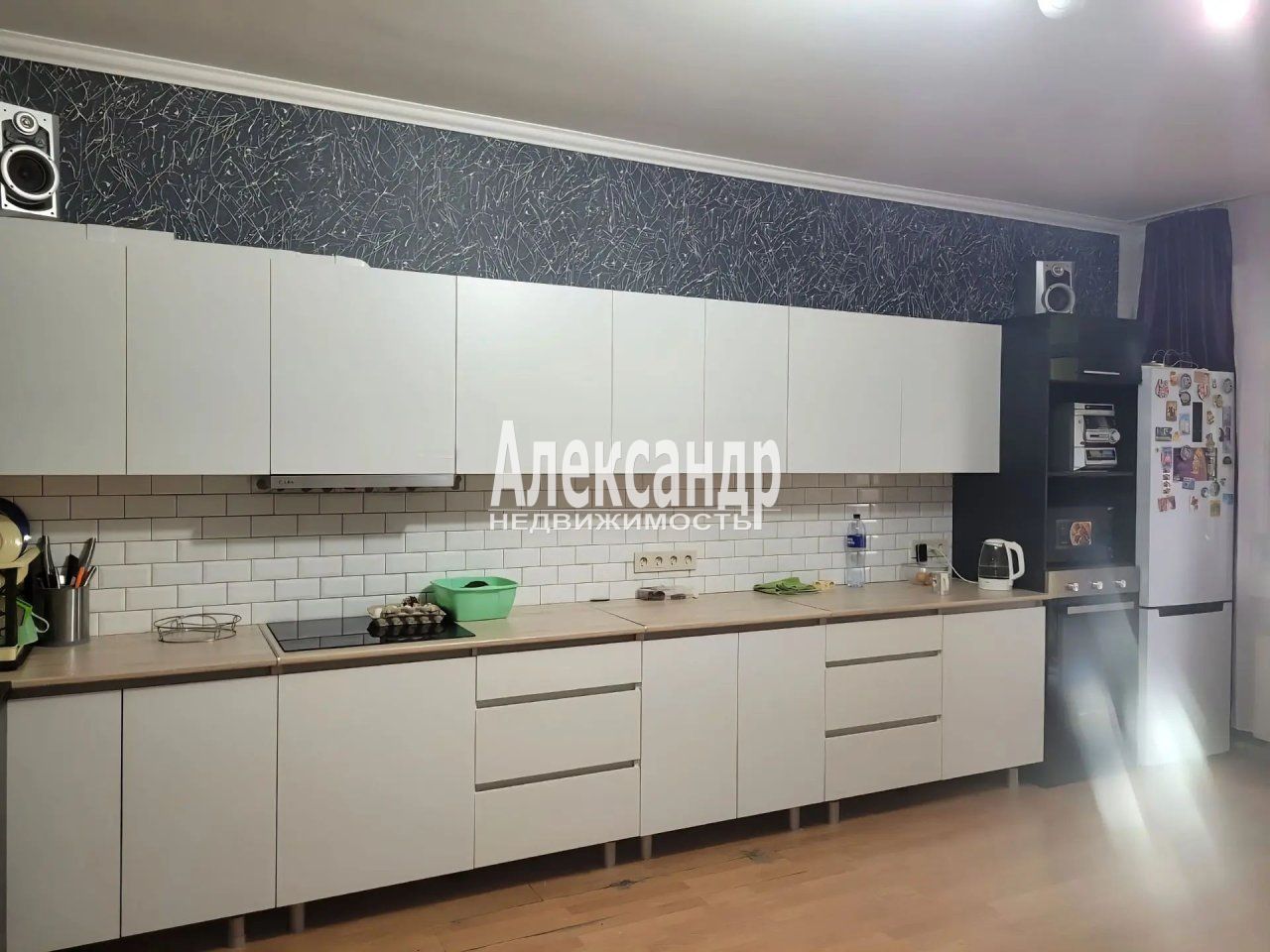 3-комнатная квартира (106м2) на продажу по адресу Ленинградская область, Всеволожский район, Мурино, улица Шоссе в Лаврики, 87— фото 8 из 12