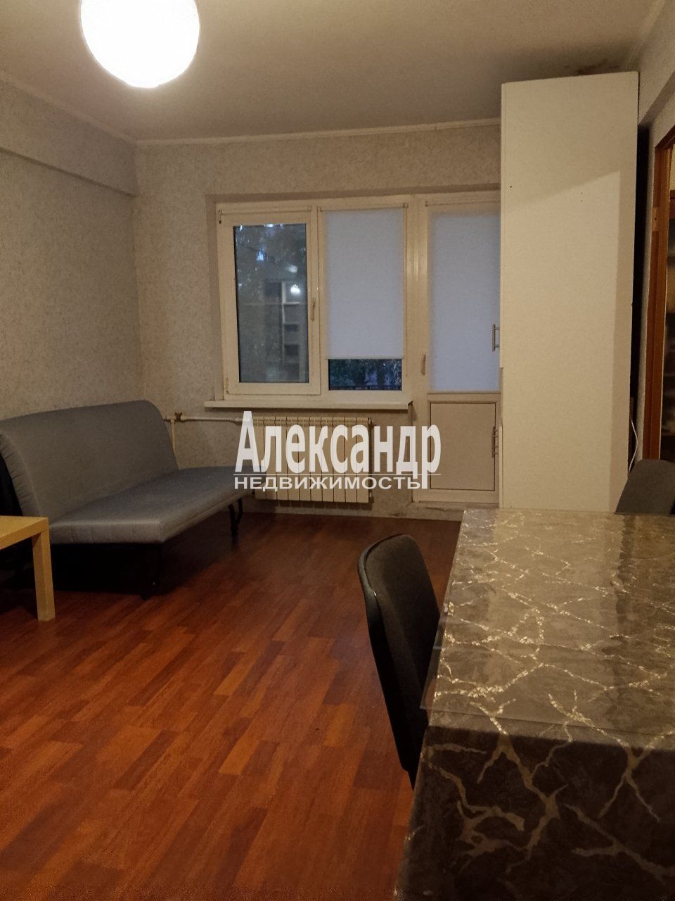 2-комнатная квартира (46м2) на продажу по адресу Санкт-Петербург, исторический район Малая Охта, Казанская улица, 18— фото 2 из 13