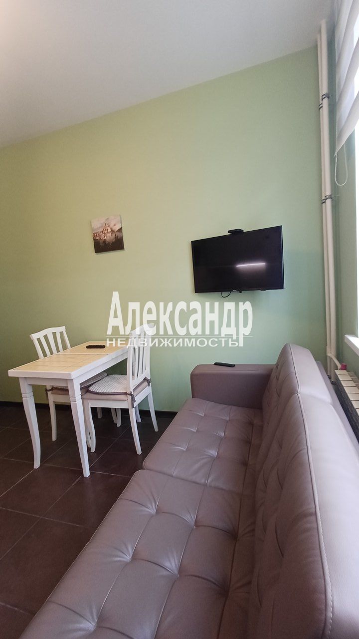1-комнатная квартира (42м2) в аренду по адресу Санкт-Петербург, Петродворцовый район, посёлок Стрельна, Львовская улица, 23к2— фото 13 из 22