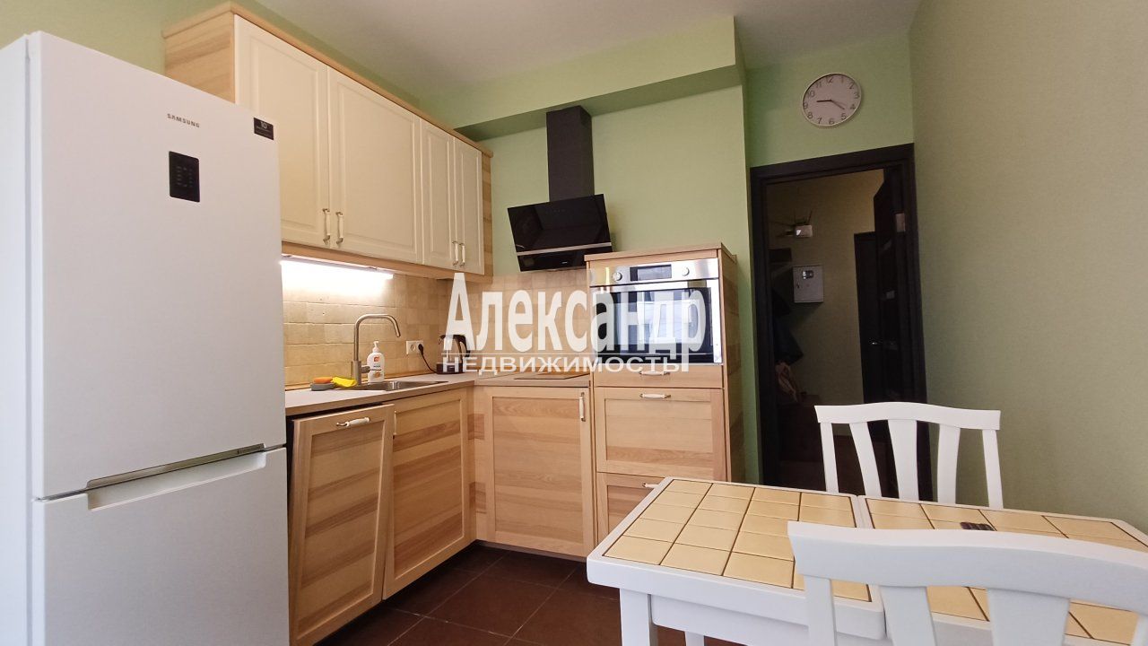 1-комнатная квартира (42м2) в аренду по адресу Санкт-Петербург, Петродворцовый район, посёлок Стрельна, Львовская улица, 23к2— фото 14 из 22