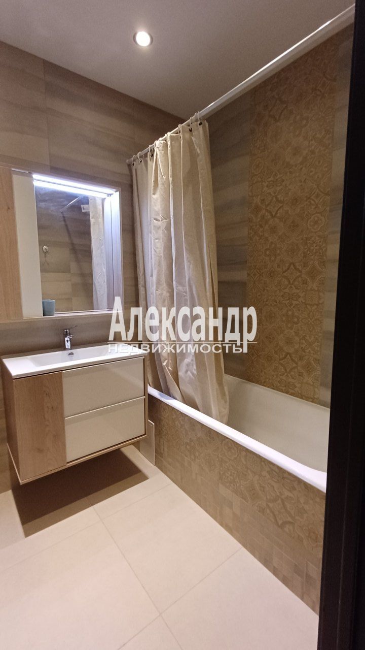 1-комнатная квартира (42м2) в аренду по адресу Санкт-Петербург, Петродворцовый район, посёлок Стрельна, Львовская улица, 23к2— фото 19 из 22