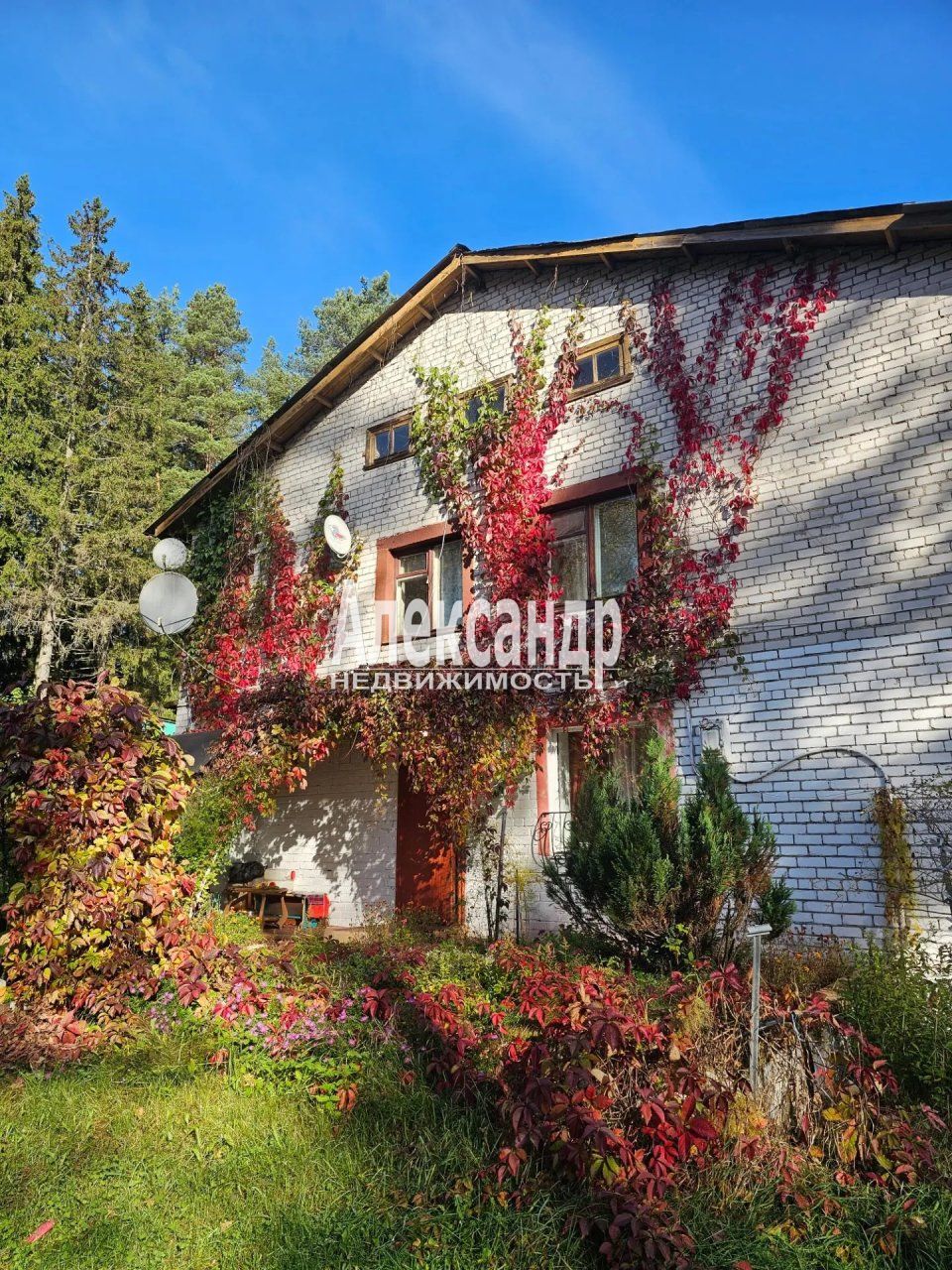 2-комнатная квартира (65м2) на продажу по адресу Республика Карелия, Лахденпохья, улица Трубачёва, 8А— фото 4 из 29