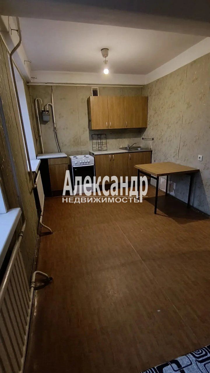 1-комнатная квартира (46м2) в аренду по адресу Ленинградская область, Всеволожск, Александровская улица, 81/1— фото 4 из 12