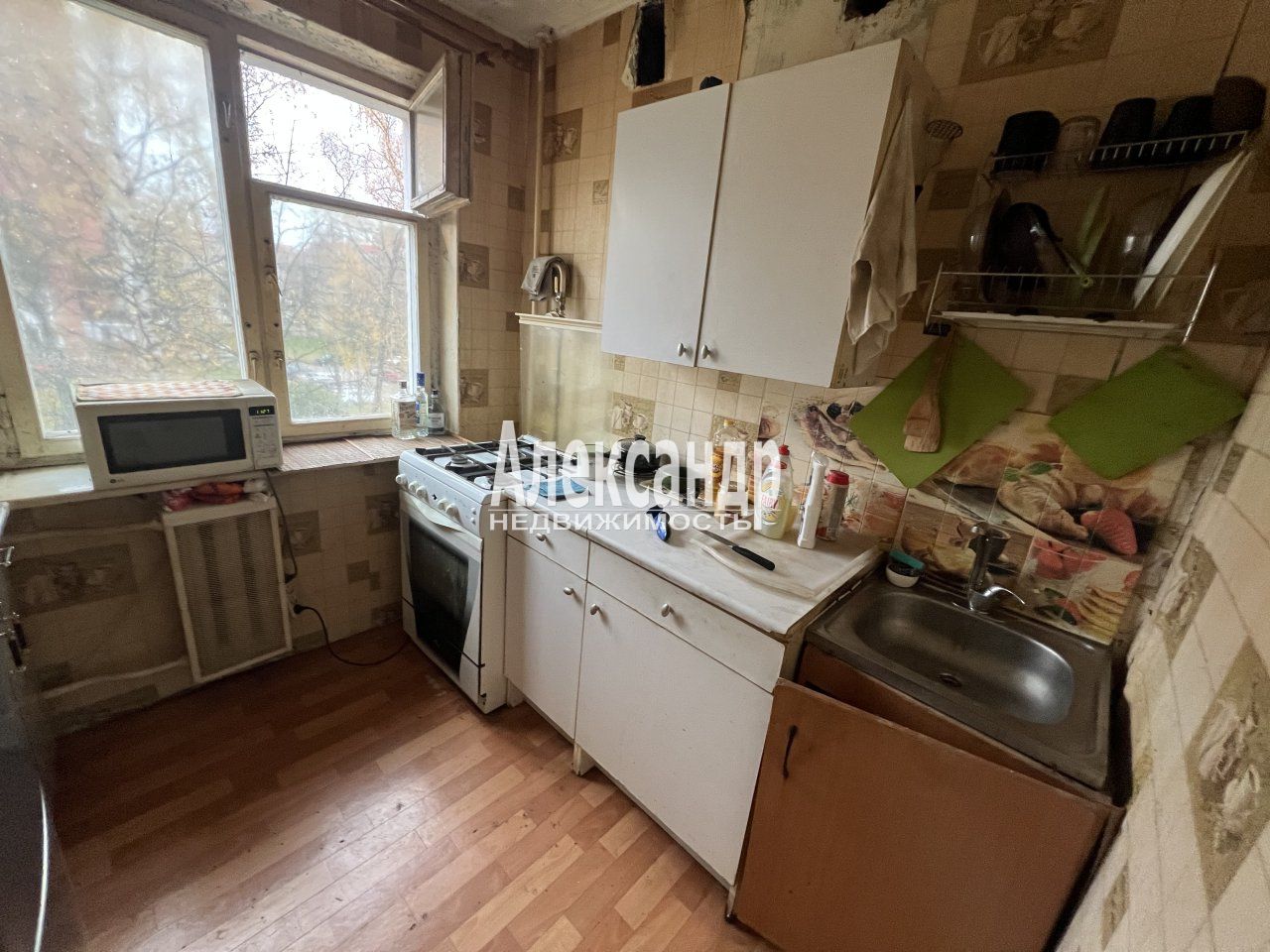 Комната в 3-комнатной квартире площадью 63 м2
