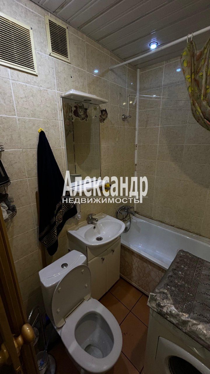 2-комнатная квартира (44м2) на продажу по адресу Ленинградская область, Всеволожский район, Сертолово, микрорайон Чёрная Речка, 6— фото 11 из 18