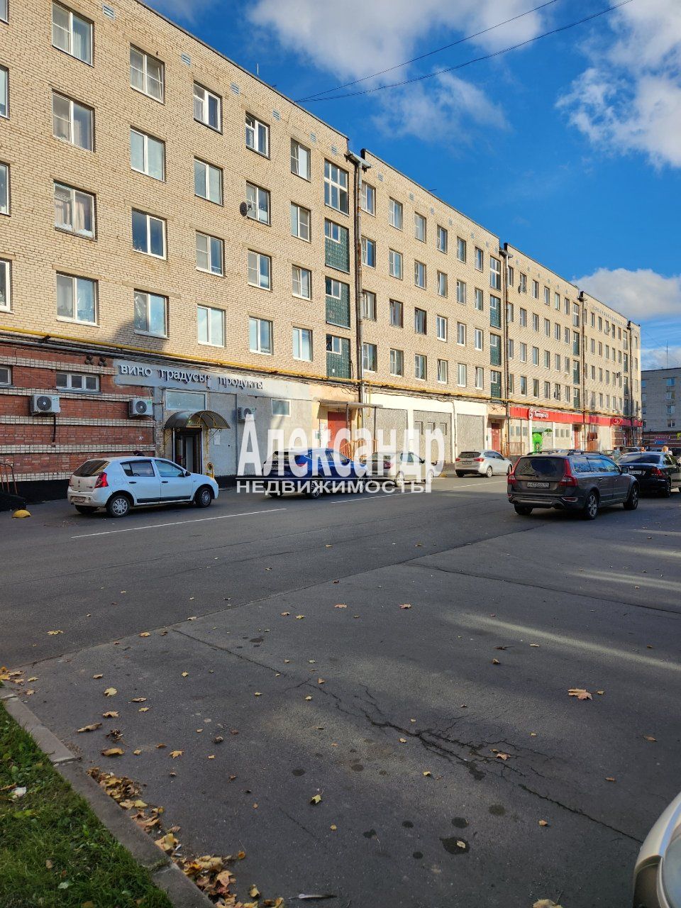 3-комнатная квартира (56м2) на продажу по адресу Ленинградская область, Кириши, улица Мира, 10— фото 14 из 15