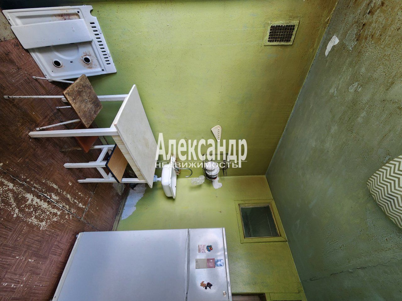 3-комнатная квартира (61м2) на продажу по адресу Ленинградская область, Кириши, Молодёжный бульвар, 28— фото 4 из 12