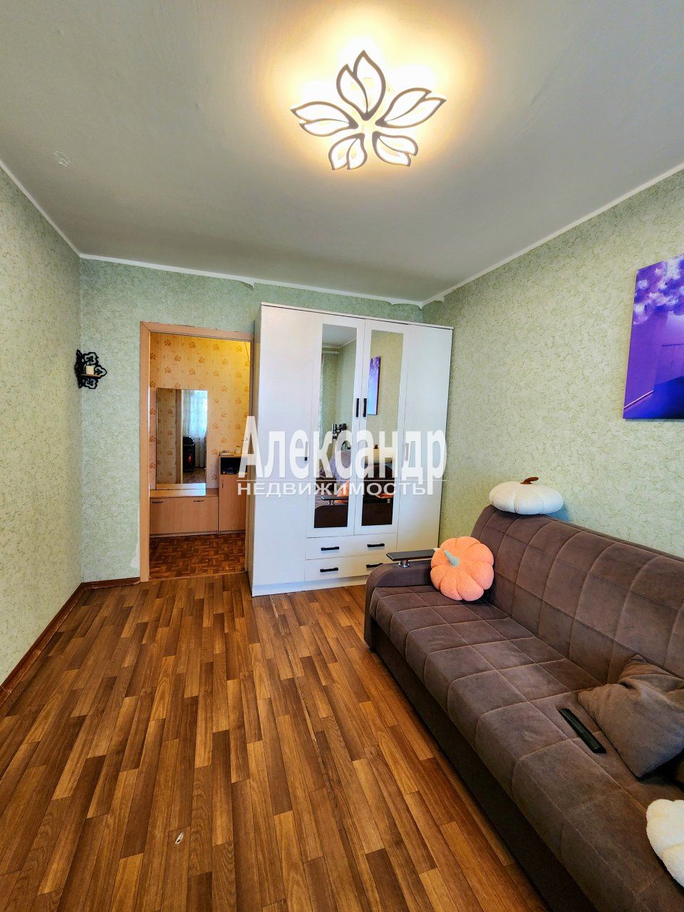 1-комнатная квартира (29м2) на продажу по адресу Ленинградская область, Кириши, улица Декабристов Бестужевых, 19— фото 5 из 12