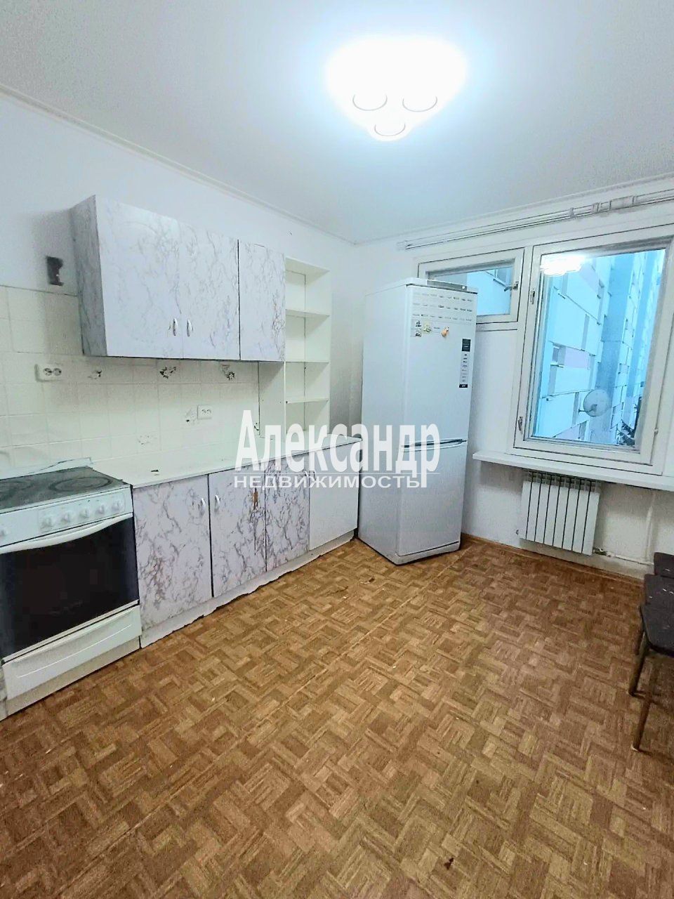 2-комнатная квартира (62м2) на продажу по адресу Санкт-Петербург, Серебристый бульвар, 27к2— фото 6 из 15