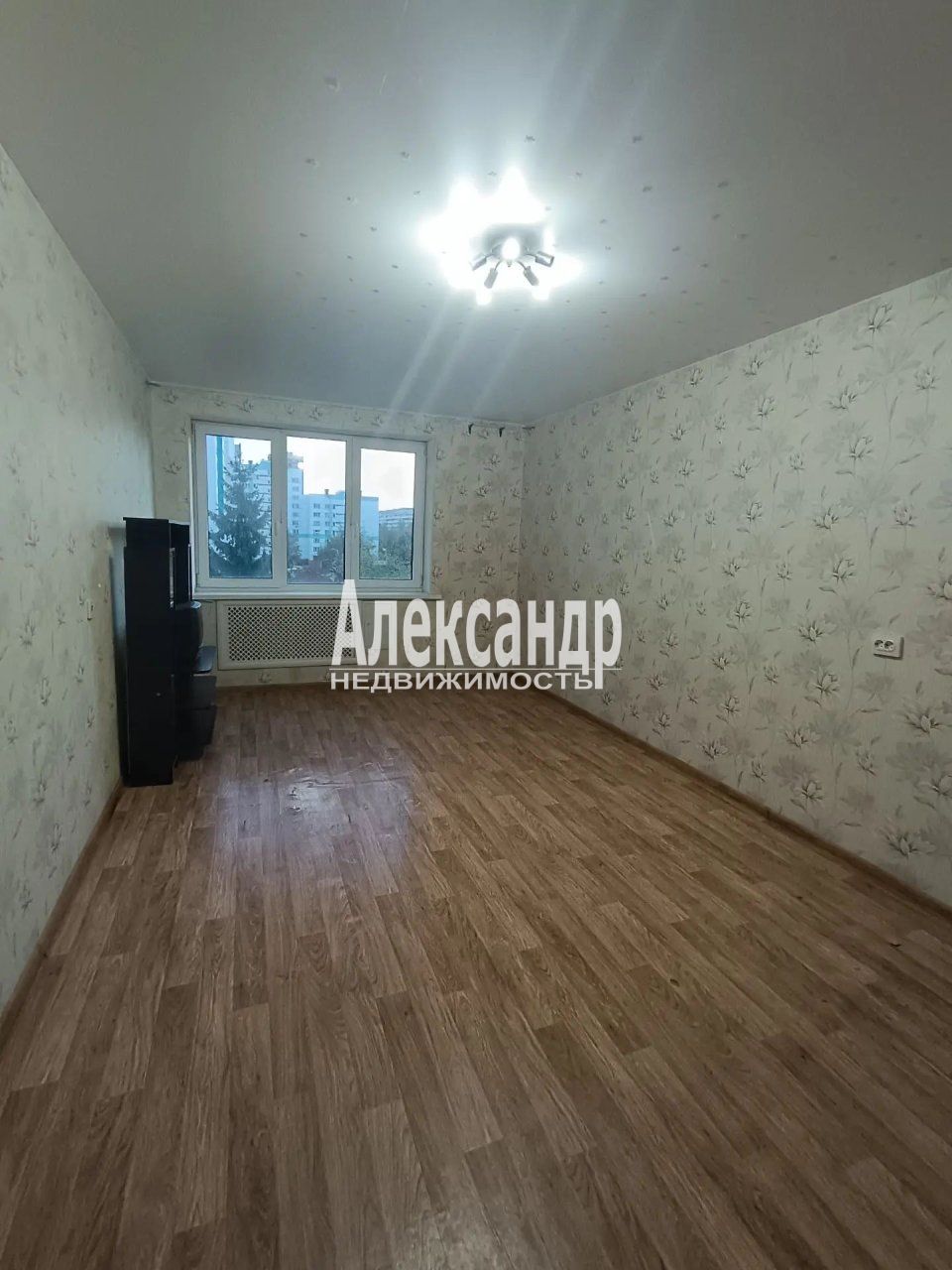 2-комнатная квартира (62м2) на продажу по адресу Санкт-Петербург, Серебристый бульвар, 27к2— фото 7 из 15