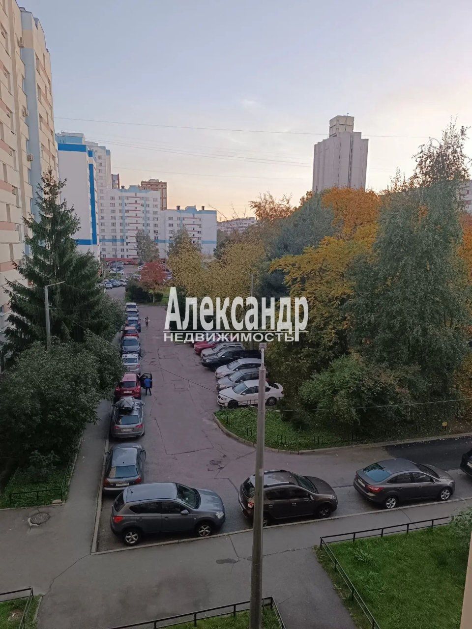 2-комнатная квартира (62м2) на продажу по адресу Санкт-Петербург, Серебристый бульвар, 27к2— фото 11 из 15