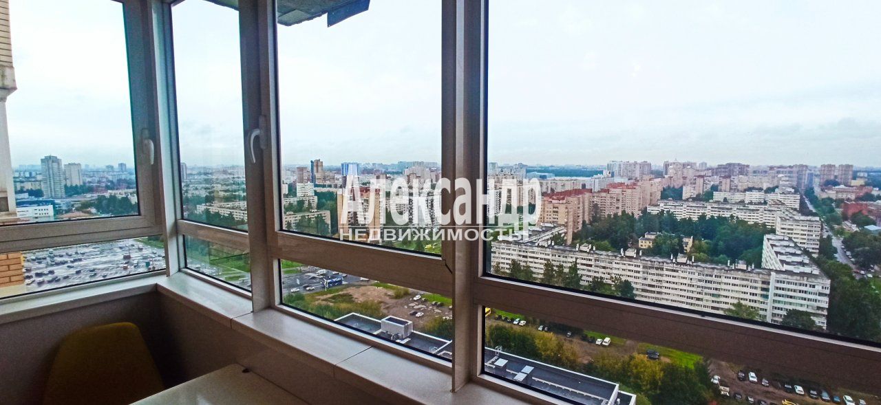 1-комнатная квартира (33м2) на продажу по адресу Санкт-Петербург, Полевая Сабировская улица, 47к1— фото 2 из 20