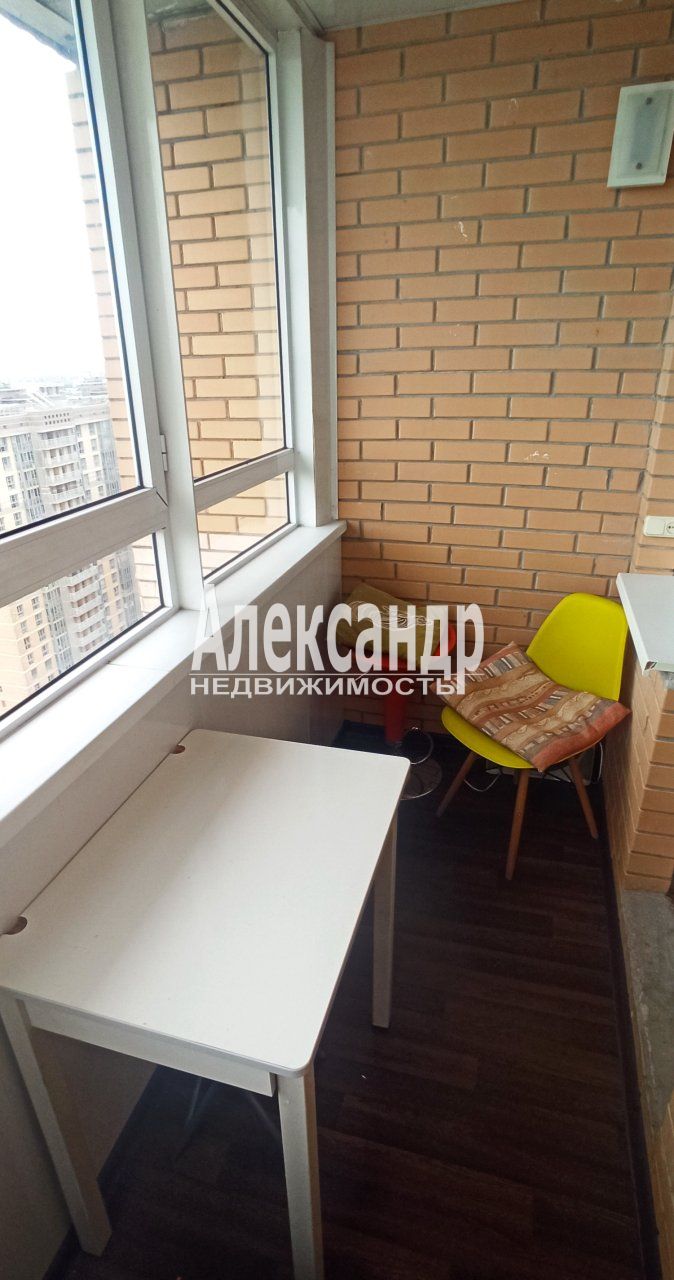 1-комнатная квартира (33м2) на продажу по адресу Санкт-Петербург, Полевая Сабировская улица, 47к1— фото 3 из 20