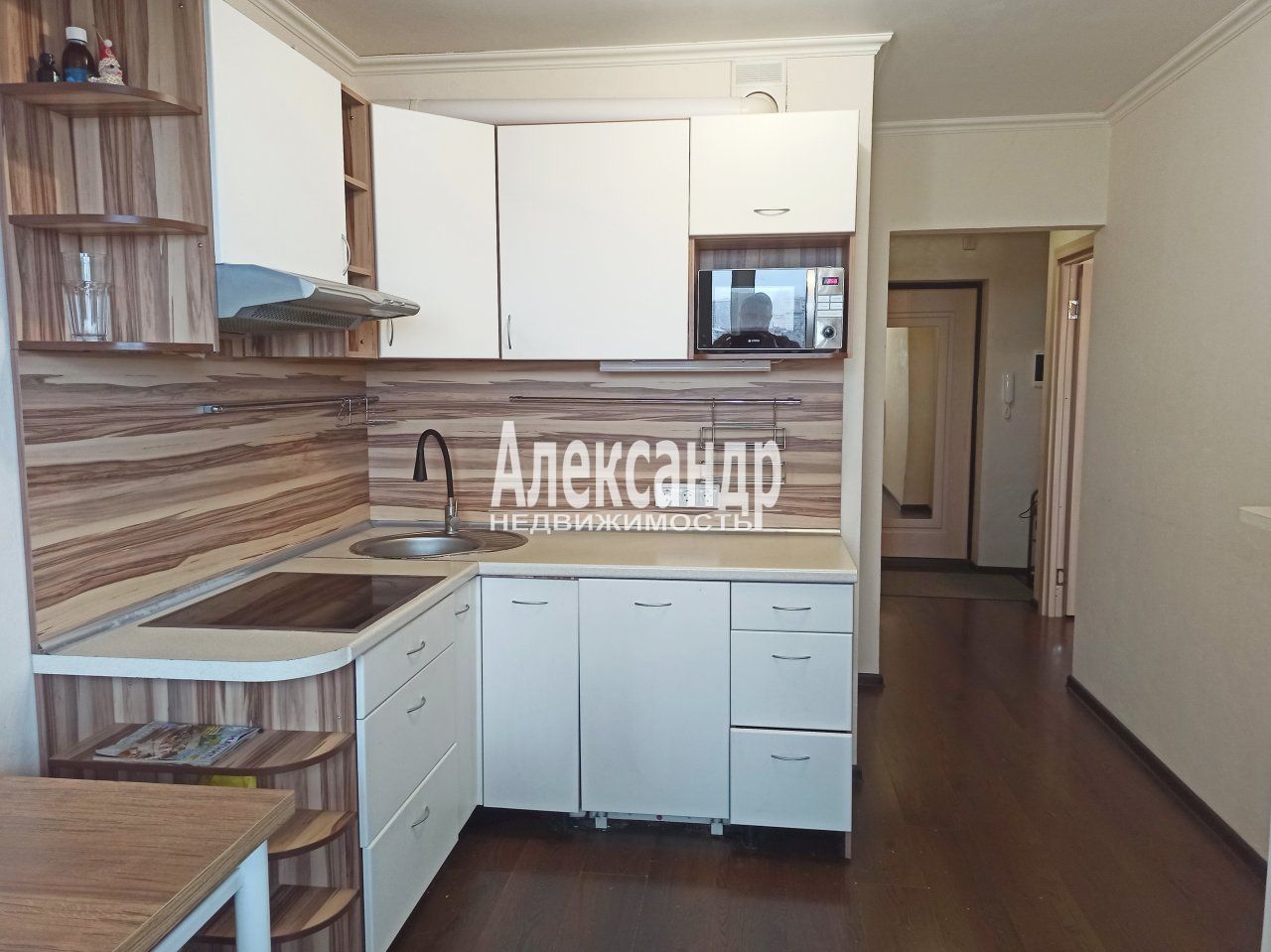 1-комнатная квартира (33м2) на продажу по адресу Санкт-Петербург, Полевая Сабировская улица, 47к1— фото 1 из 20