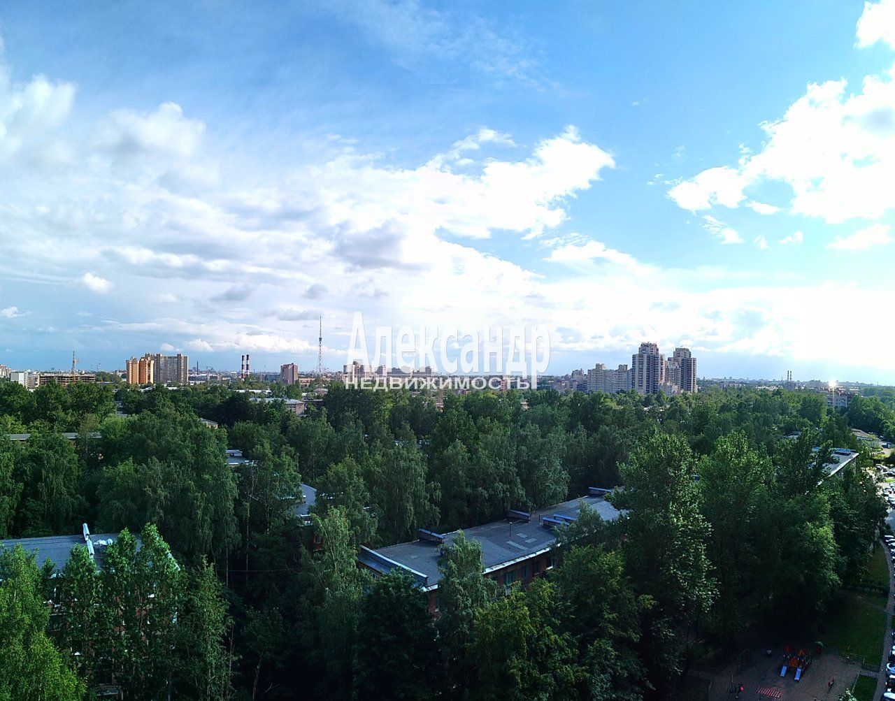 2-комнатная квартира (65м2) в аренду по адресу Санкт-Петербург, улица Матроса Железняка, 57— фото 4 из 16