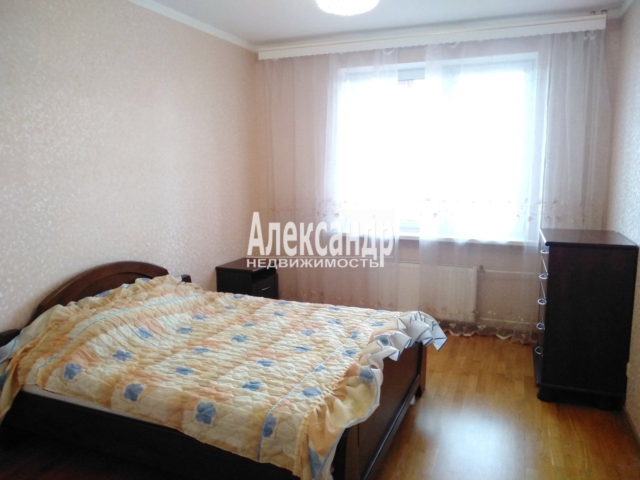 2-комнатная квартира (65м2) в аренду по адресу Санкт-Петербург, улица Матроса Железняка, 57— фото 9 из 16