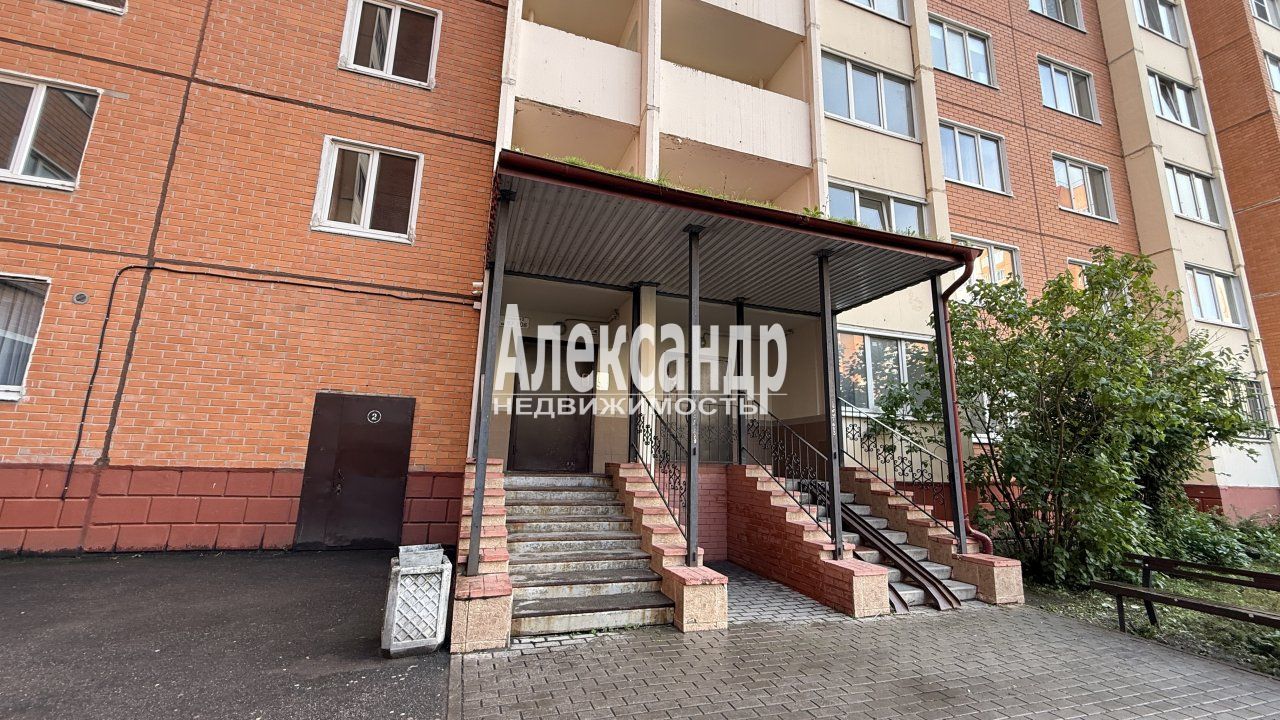 3-комнатная квартира (88м2) в аренду по адресу Санкт-Петербург, территория Горелово, Красносельское шоссе, 54к3, подъезд 4— фото 15 из 17