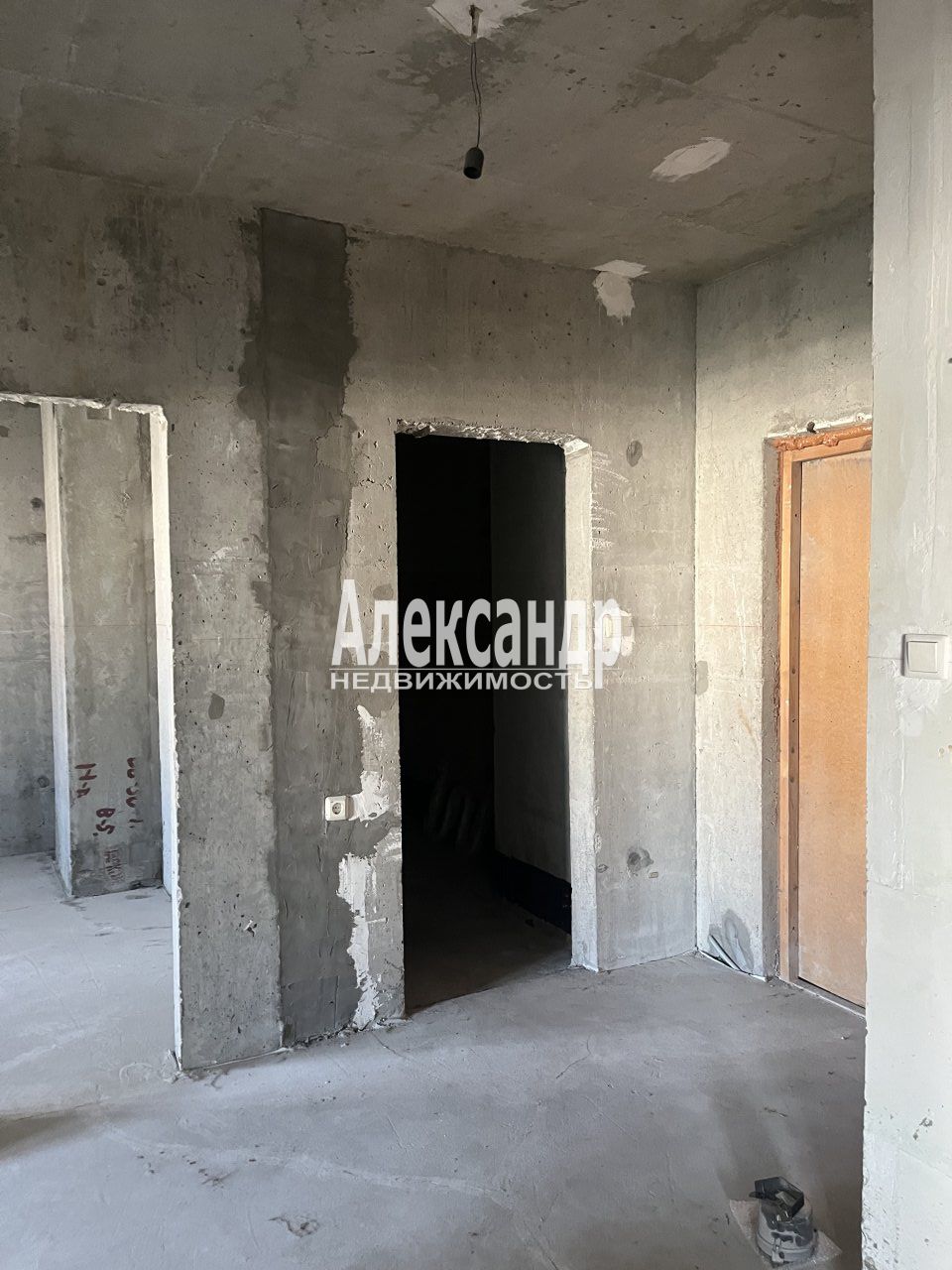 2-комнатная квартира (74м2) на продажу по адресу Санкт-Петербург, аллея Поликарпова, 6к1— фото 9 из 15