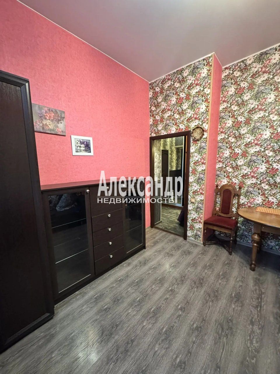 2-комнатная квартира (35м2) на продажу по адресу Санкт-Петербург, Сестрорецк, улица Борисова, 9к2, подъезд 1— фото 3 из 13