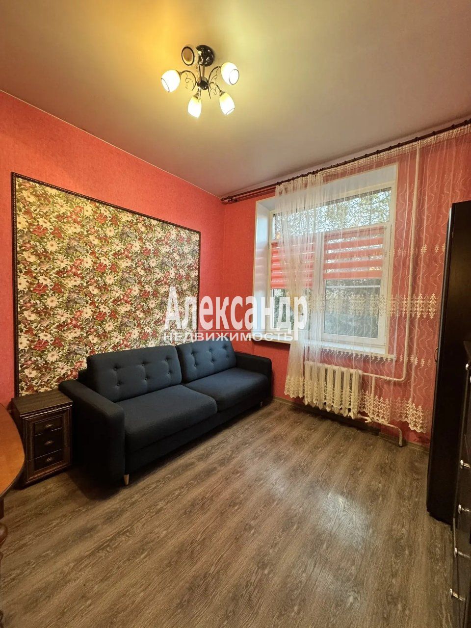 2-комнатная квартира (35м2) на продажу по адресу Санкт-Петербург, Сестрорецк, улица Борисова, 9к2, подъезд 1— фото 2 из 13