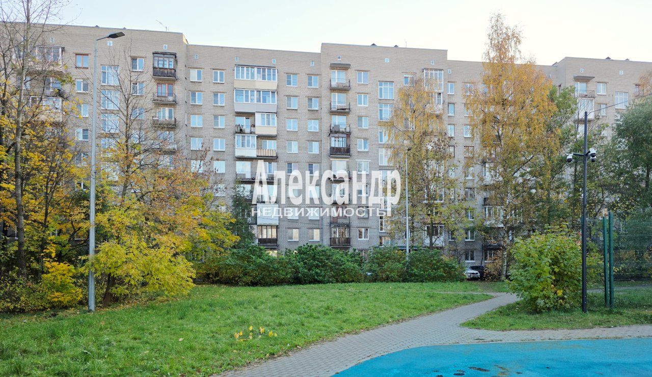 2-комнатная квартира (48м2) на продажу по адресу Санкт-Петербург, улица Зины Портновой, 11— фото 1 из 15