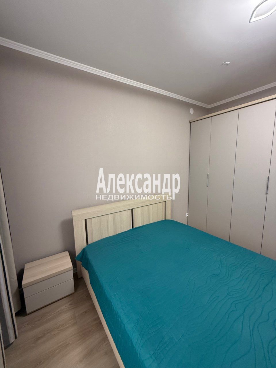 1-комнатная квартира (33м2) в аренду по адресу Санкт-Петербург, Пушкинский район, посёлок Шушары, улица Нины Петровой, 7к1— фото 6 из 18