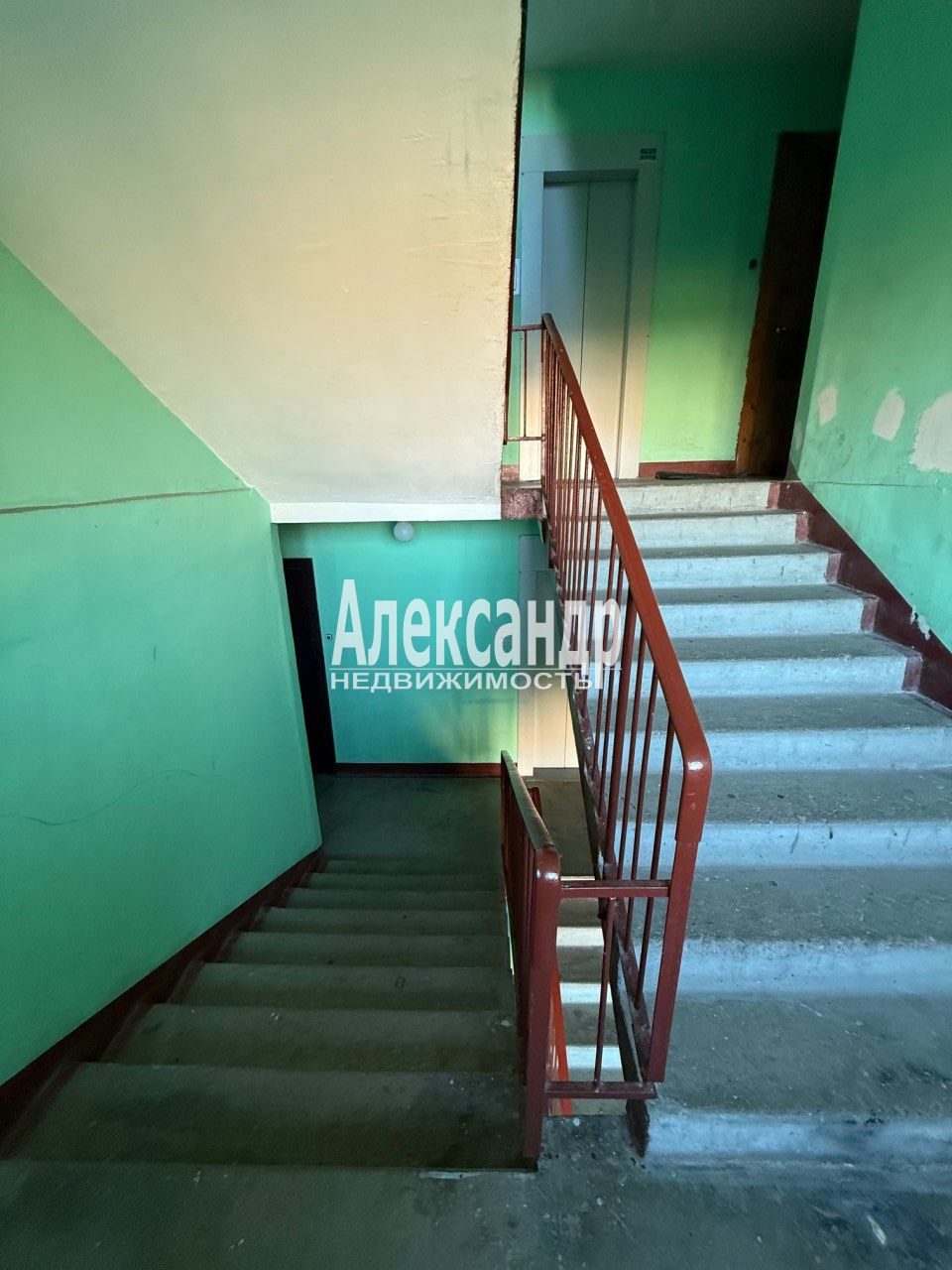 3-комнатная квартира (67м2) на продажу по адресу Санкт-Петербург, Красное Село, Бронетанковая улица, 13к1— фото 28 из 29
