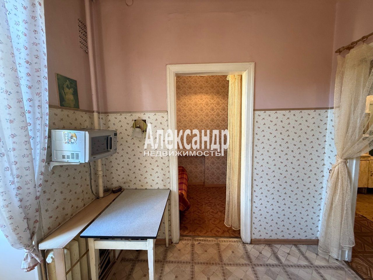 2-комнатная квартира (64м2) на продажу по адресу Санкт-Петербург, улица Зайцева, 6к1— фото 5 из 44