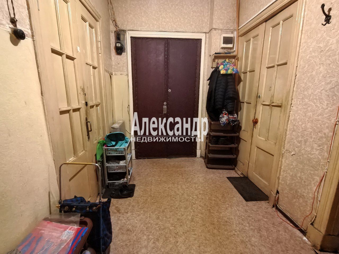 Комната в 3-комнатной квартире (93м2) на продажу по адресу Санкт-Петербург, улица Шевченко, 6/8— фото 10 из 11