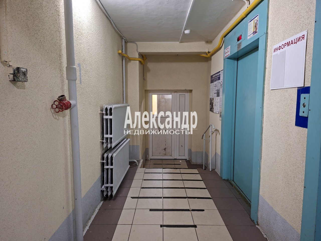 Комната в 3-комнатной квартире (65м2) на продажу по адресу Санкт-Петербург, улица Стасовой, 2— фото 22 из 30