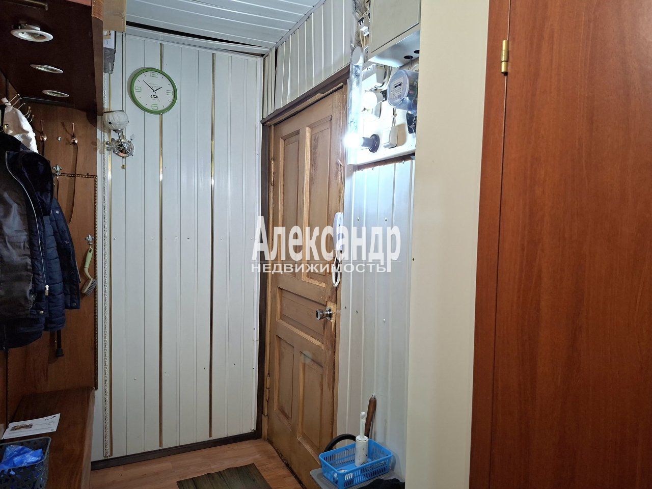 Комната в 5-комнатной квартире (103м2) на продажу по адресу Санкт-Петербург, Нейшлотский переулок, 15Б— фото 23 из 35