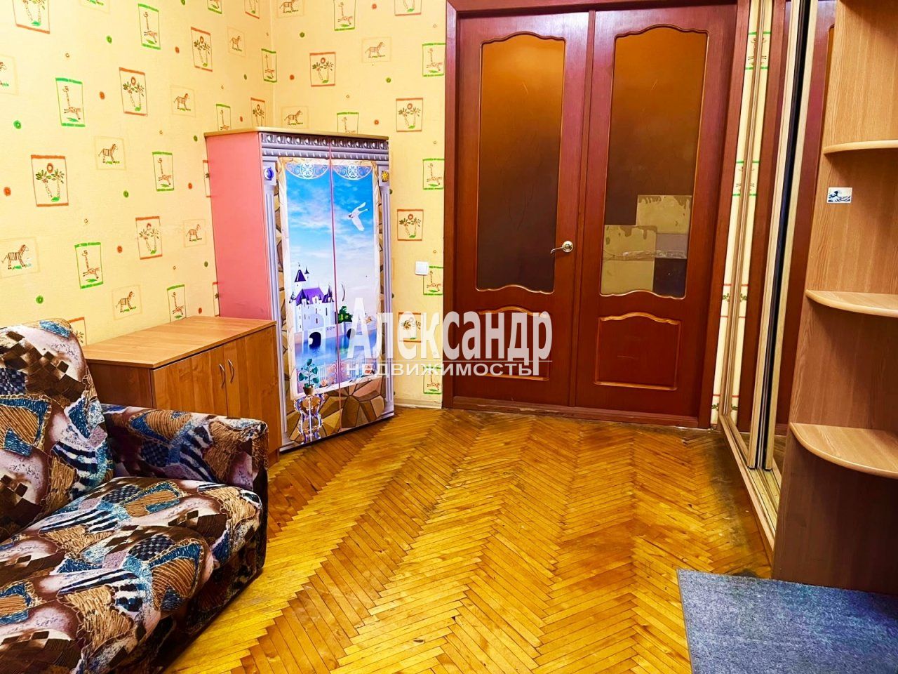 2-комнатная квартира (55м2) на продажу по адресу Санкт-Петербург, Нарвский проспект, 13, подъезд 1— фото 17 из 31