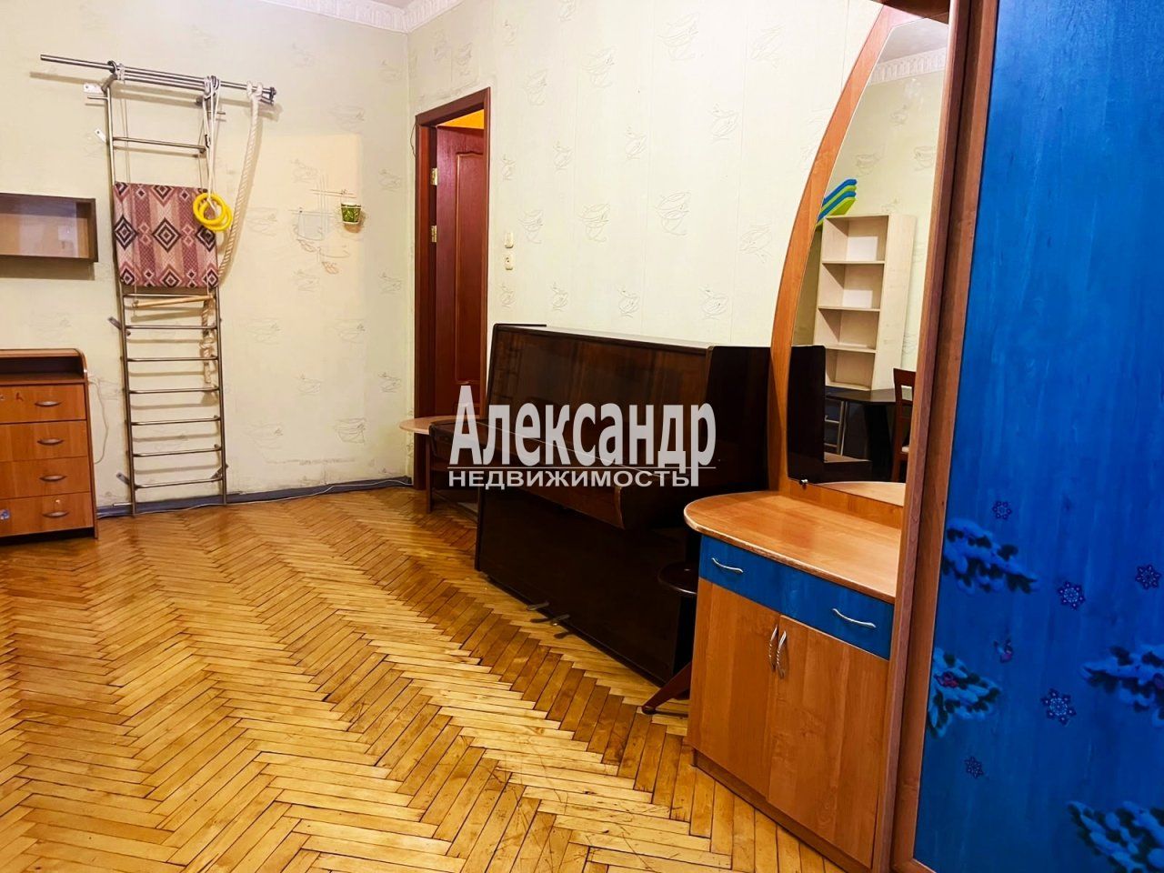 2-комнатная квартира (55м2) на продажу по адресу Санкт-Петербург, Нарвский проспект, 13, подъезд 1— фото 18 из 31