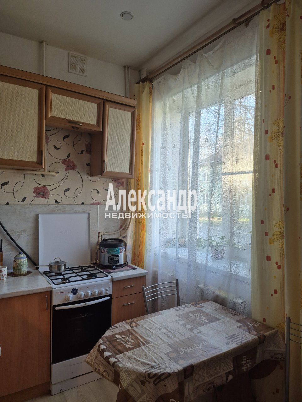 2-комнатная квартира (45м2) на продажу по адресу Ленинградская область, Кировск, улица Кирова, 25— фото 1 из 28