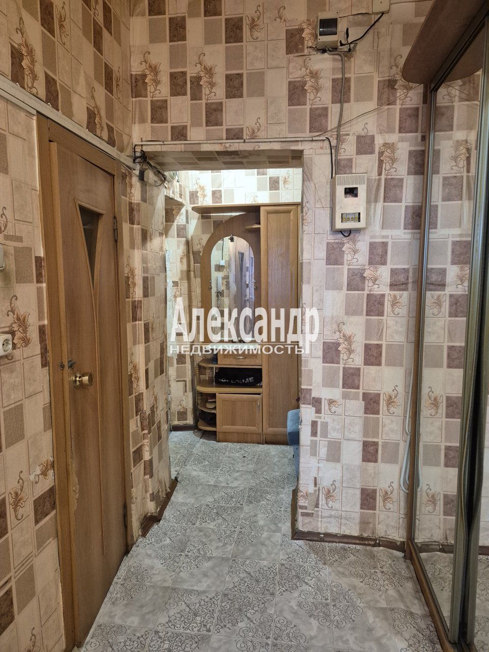 2-комнатная квартира (45м2) на продажу по адресу Ленинградская область, Кировск, улица Кирова, 25— фото 7 из 28
