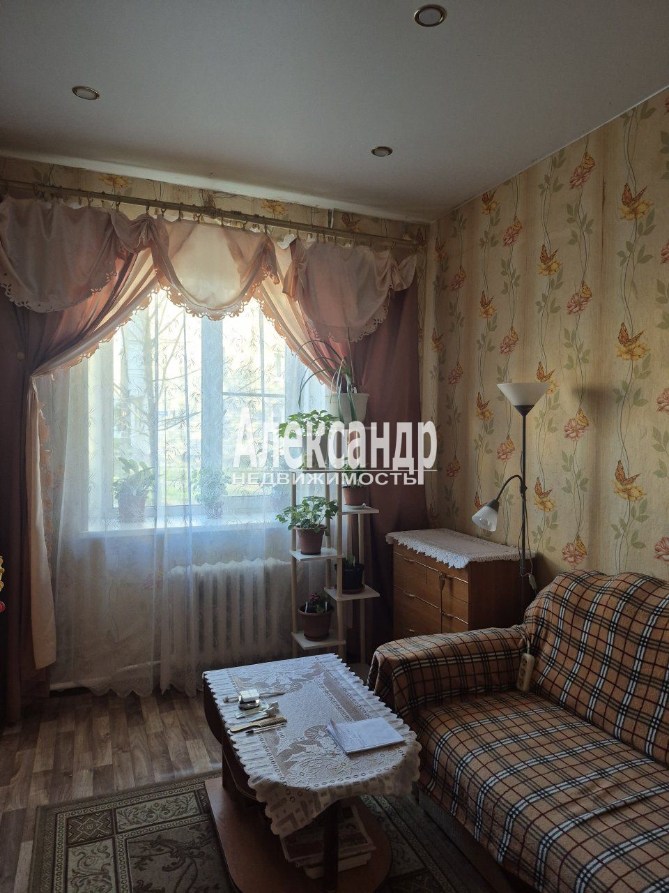 2-комнатная квартира (45м2) на продажу по адресу Ленинградская область, Кировск, улица Кирова, 25— фото 11 из 28