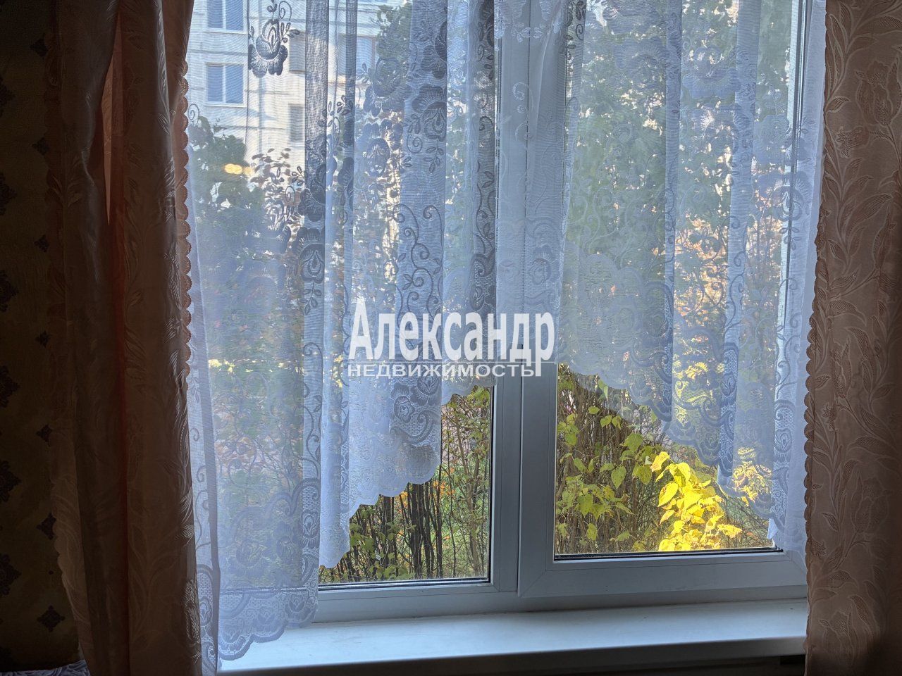 3-комнатная квартира (42м2) на продажу по адресу Ленинградская область, Приозерск, улица Калинина, 45— фото 2 из 13