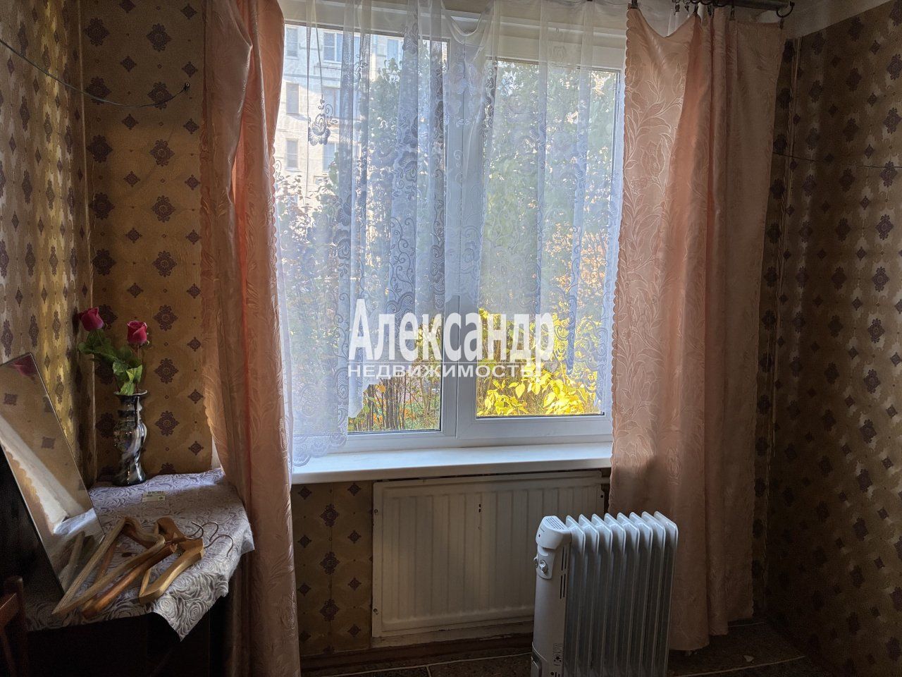 3-комнатная квартира (42м2) на продажу по адресу Ленинградская область, Приозерск, улица Калинина, 45— фото 11 из 13