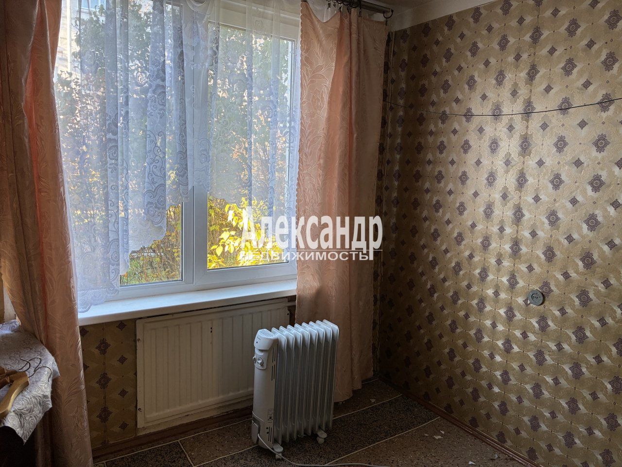 3-комнатная квартира (42м2) на продажу по адресу Ленинградская область, Приозерск, улица Калинина, 45— фото 12 из 13