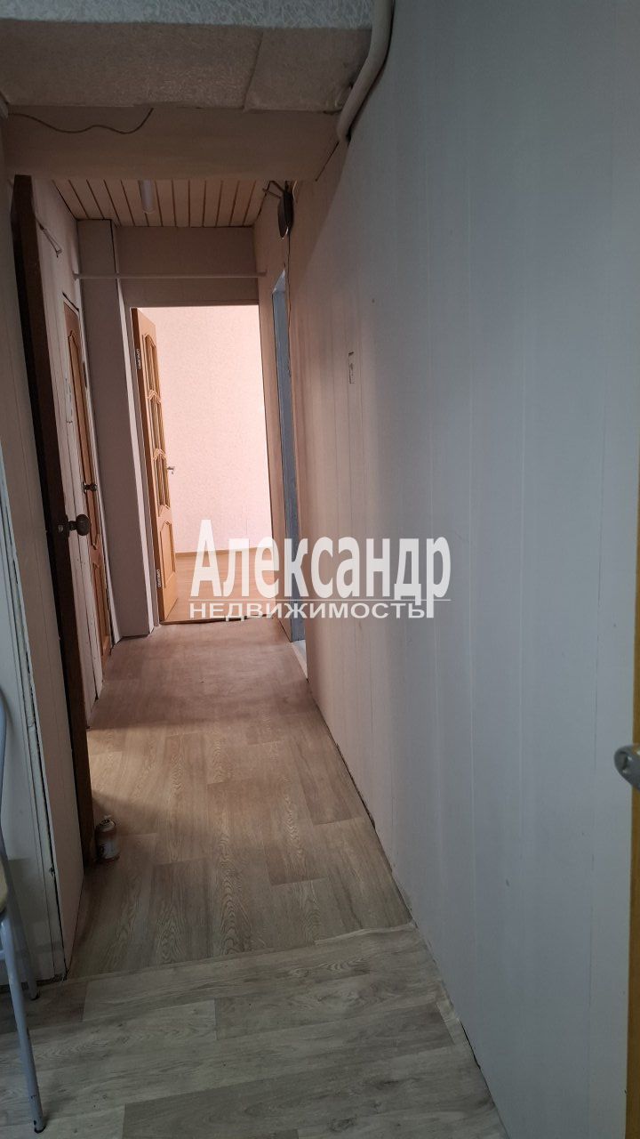 2-комнатная квартира (50м2) на продажу по адресу Ленинградская область, Кировский район, городской посёлок Павлово, Советская улица, 3— фото 8 из 15